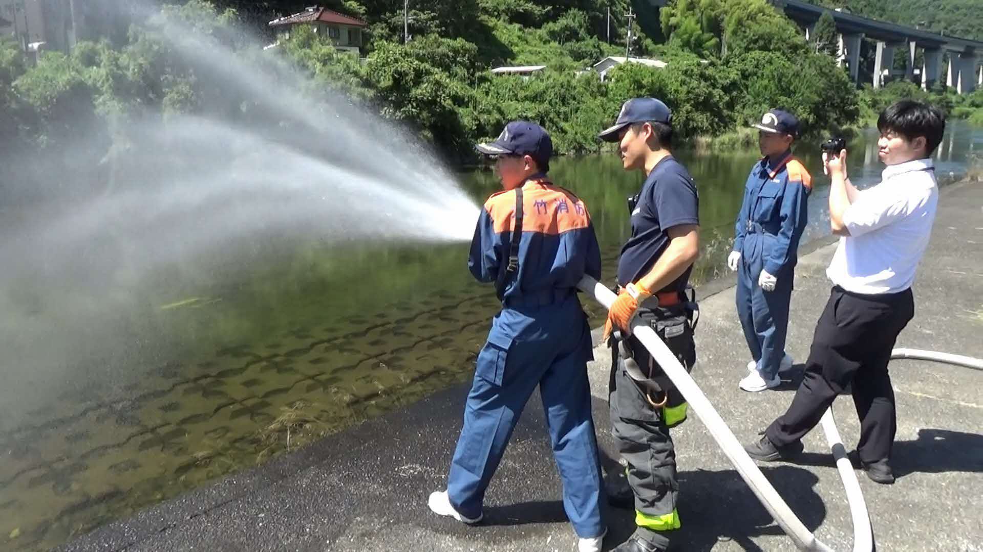 キャリア 放水1