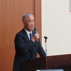 講師