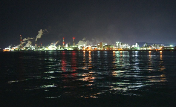 （写真）大竹 工場夜景見どころスポットその1
