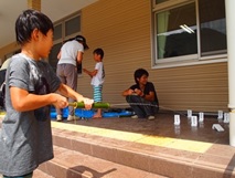 （写真）水鉄砲づくり