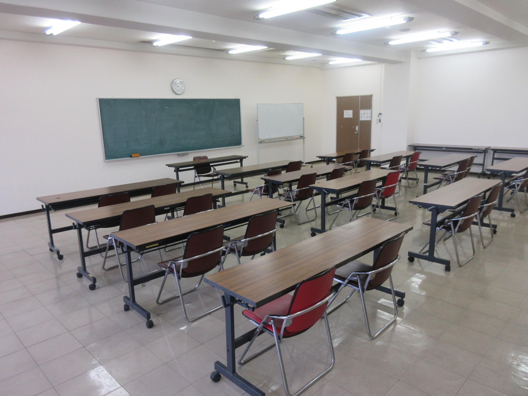 図書室（2階）