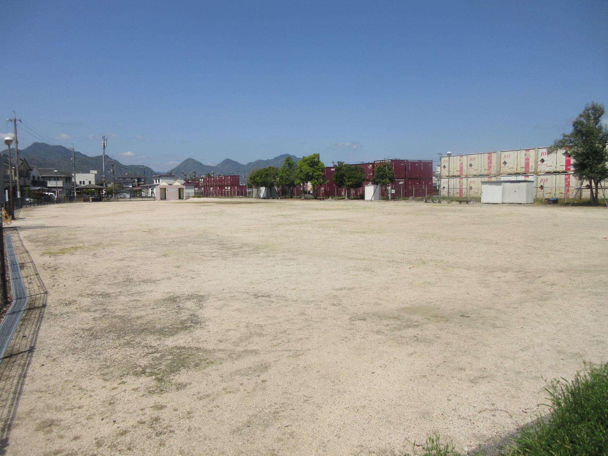 多目的広場