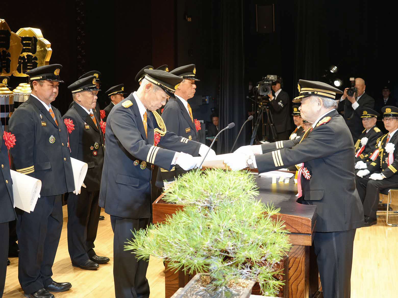 特別表彰まといの授与