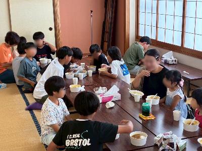 子ども食堂開催中の写真