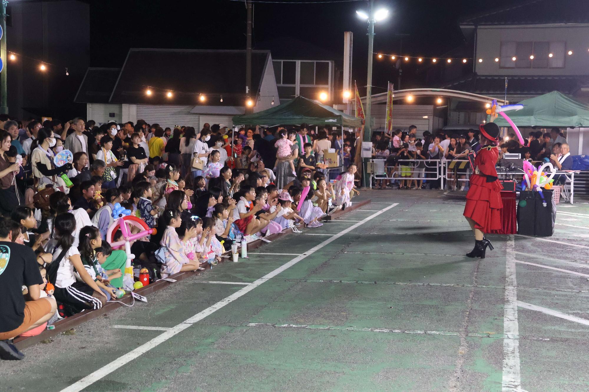 （写真）土曜夜市