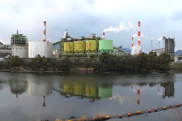 （写真）昼間の工場風景1